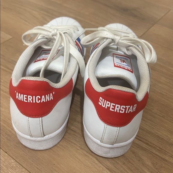 Adidas Americana vs. Superstar ‘USA’ Sneaker Women’s size 6.5 - Picture 3 of 6